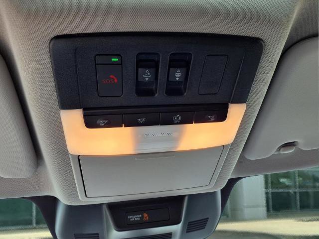 Used 2025 Nissan Rogue SL w/ Tech Package AWD/4WD image 25