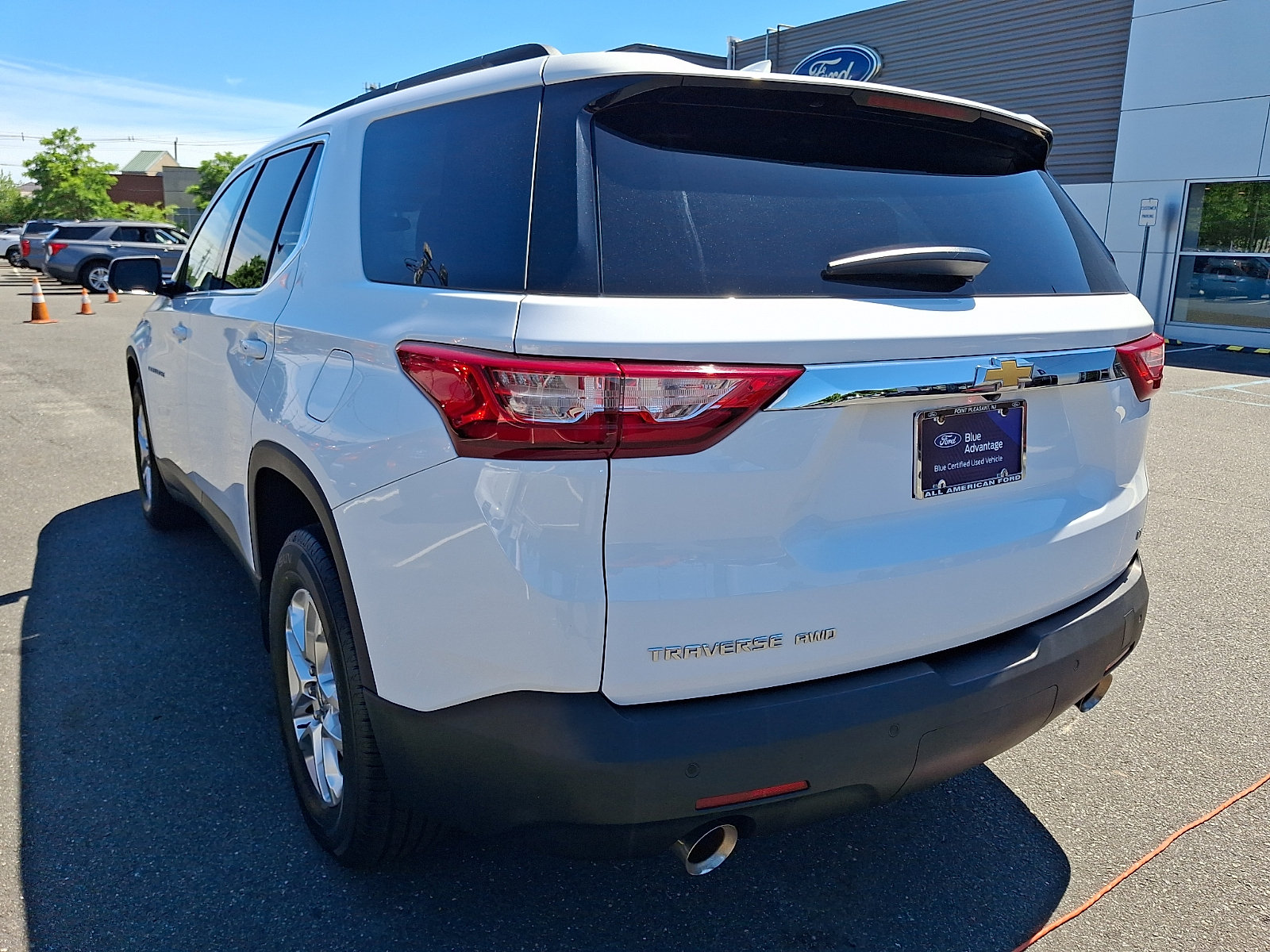 Used 2019 Chevrolet Traverse LT AWD/4WD image 8