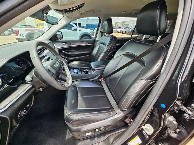 Used 2023 Jeep Grand Cherokee L Limited w/ Luxury Tech Group II AWD/4WD image 13