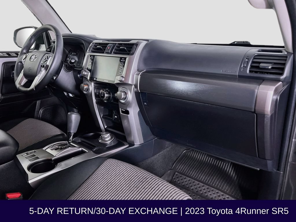 Used 2023 Toyota 4Runner SR5 AWD/4WD image 32