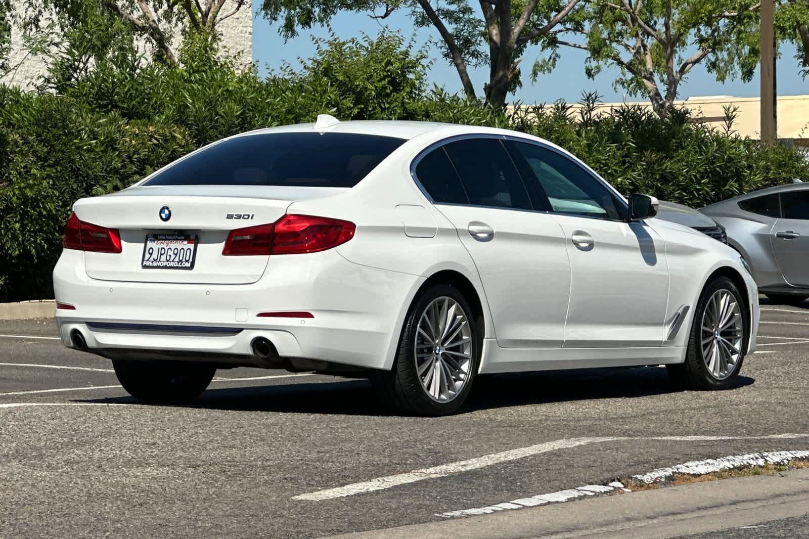 Used 2020 BMW 530i 530i w/ Convenience Package image 2