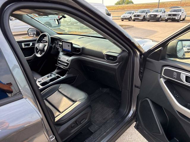 Certified 2023 Ford Explorer XLT w/ Equipment Group 202A AWD/4WD image 16