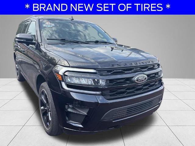 Certified 2023 Ford Expedition Limited AWD/4WD image 3