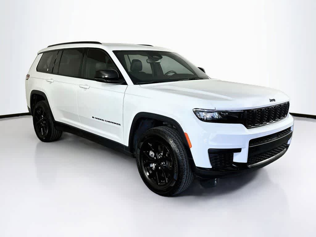 Used 2024 Jeep Grand Cherokee L Laredo AWD/4WD image 23