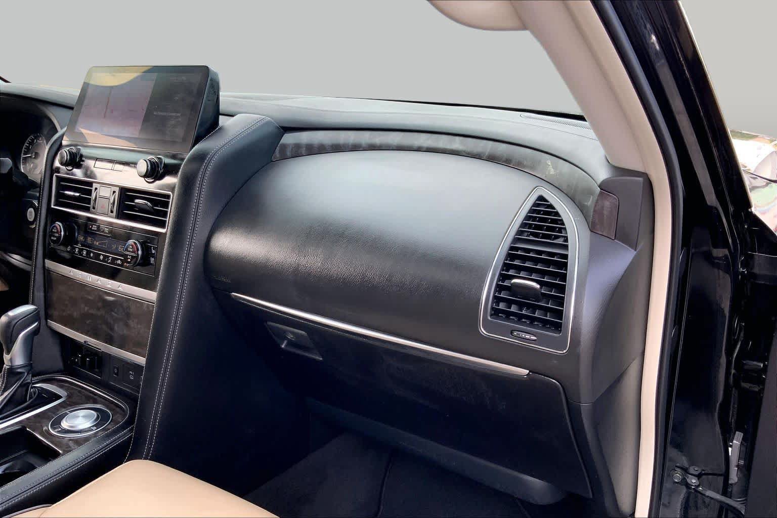 Used 2021 Nissan Armada Platinum w/ Captain's Chairs Package RWD image 17