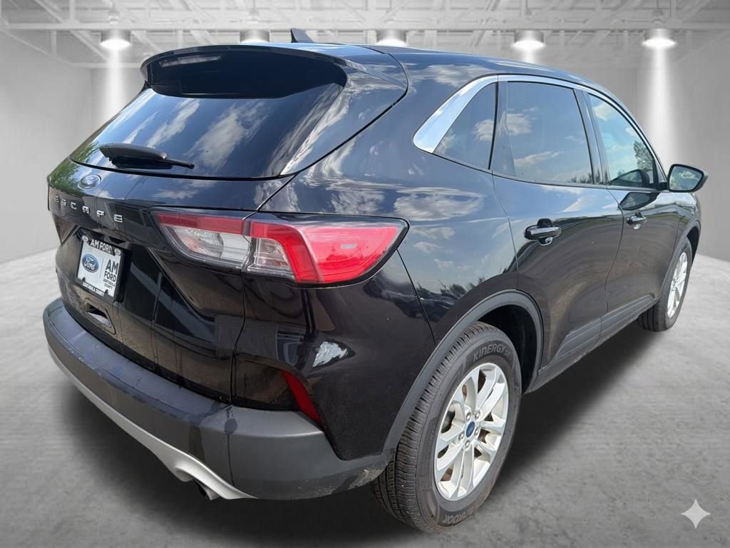 Certified 2022 Ford Escape SE FWD image 10
