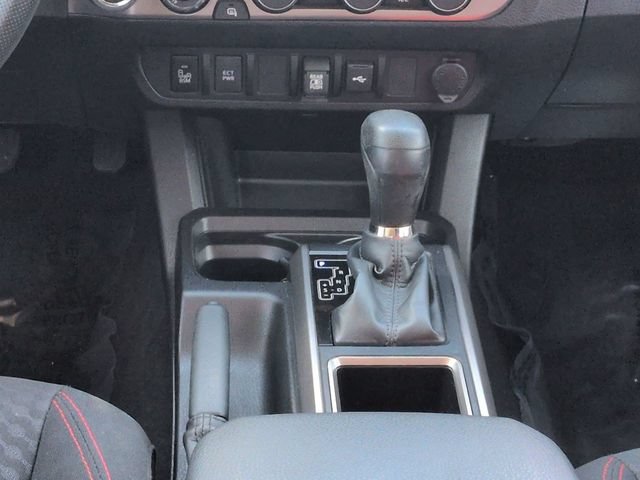 Used 2023 Toyota Tacoma SR5 w/ Technology Package AWD/4WD image 18
