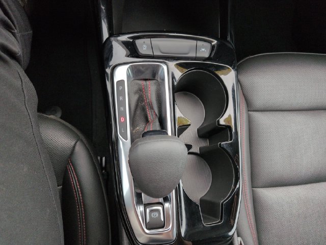 Used 2025 Chevrolet Trax RS w/ Driver Confidence Package FWD image 42