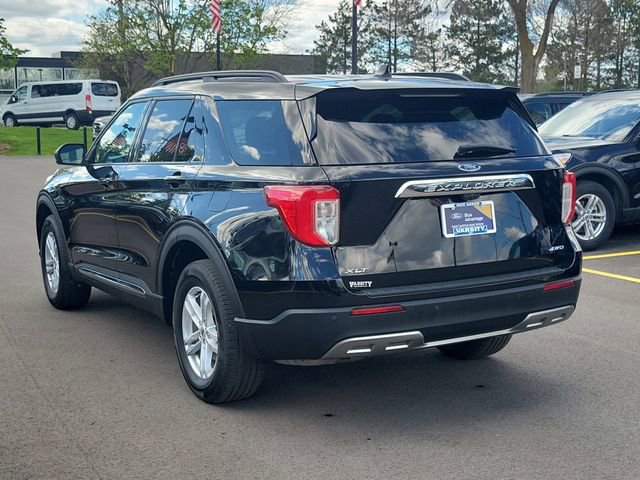 Certified 2022 Ford Explorer XLT w/ Equipment Group 202A AWD/4WD image 3