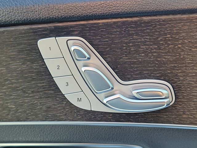 Used 2019 Mercedes-Benz C 300 Sedan image 12