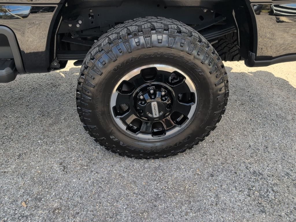 Certified 2025 Ford F250 Lariat w/ Lariat Ultimate Package image 14