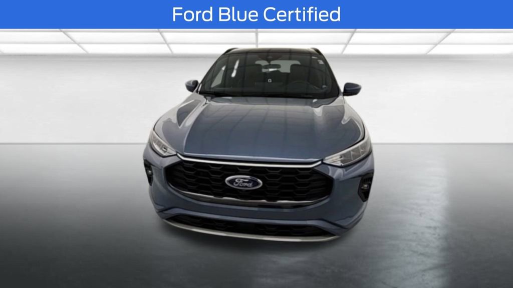 Certified 2023 Ford Escape ST-Line Select w/ Tech Pack #2 image 2