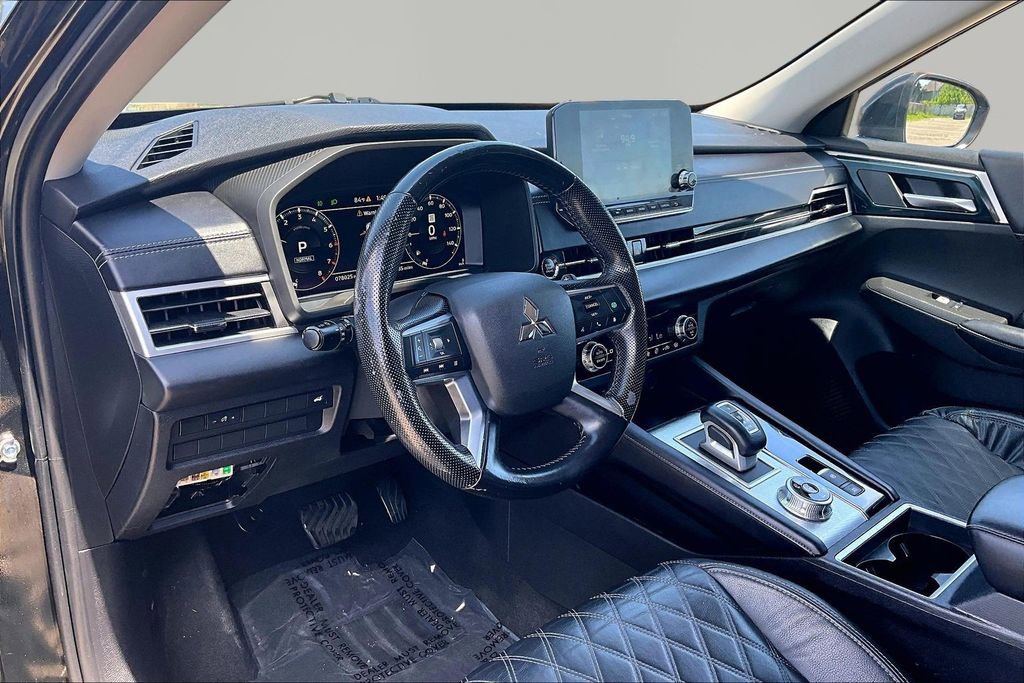 Used 2022 Mitsubishi Outlander SEL AWD/4WD image 14