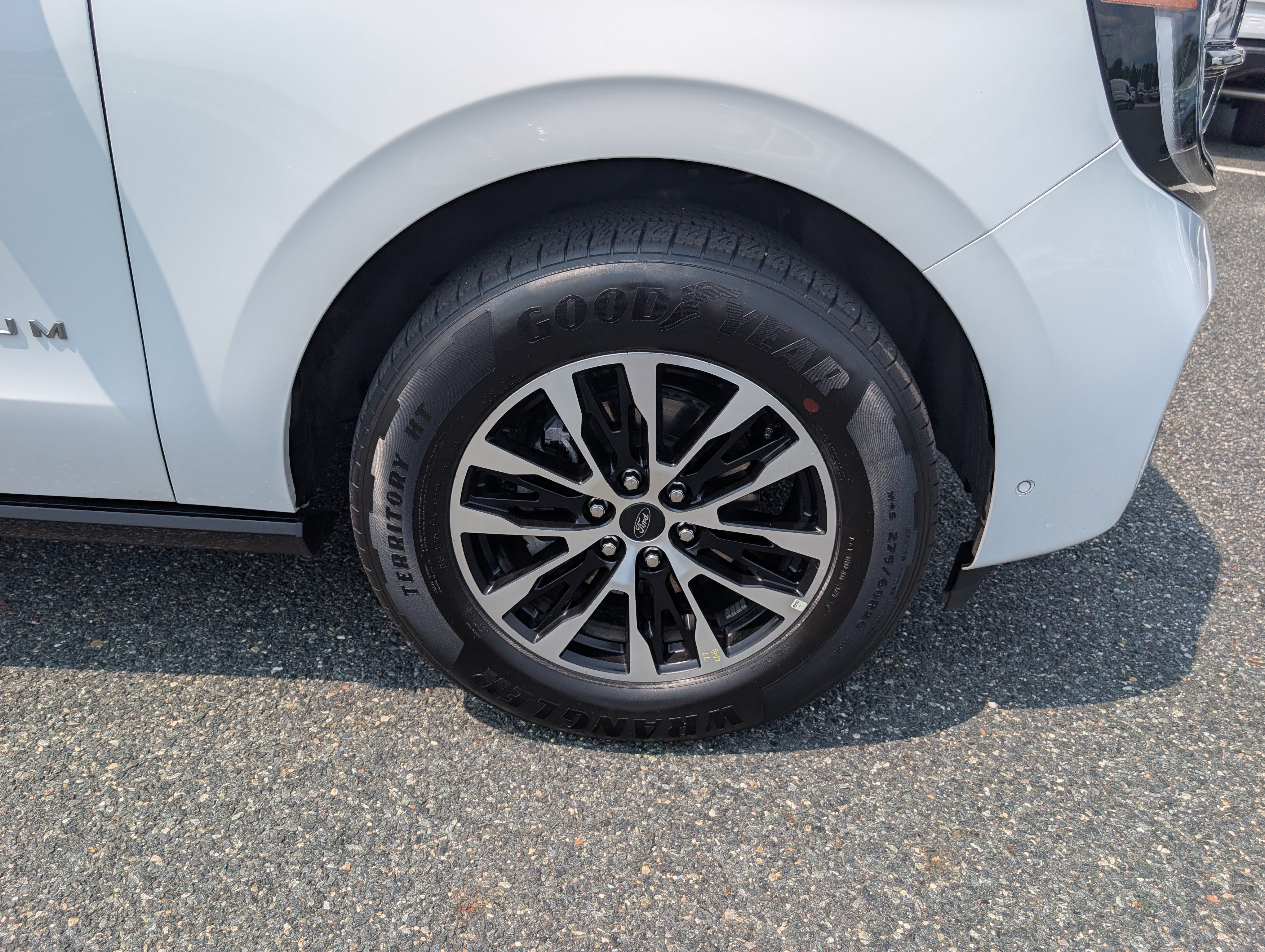 Certified 2025 Ford Expedition Max Platinum AWD/4WD image 8