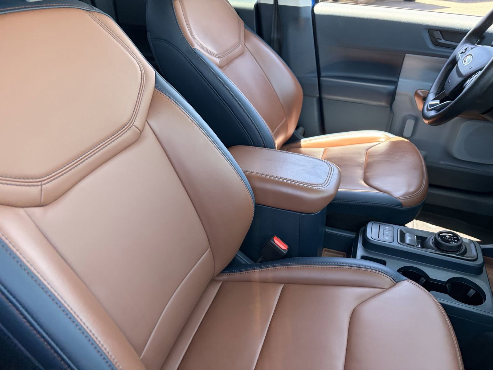 Certified 2024 Ford Maverick Lariat FWD image 10