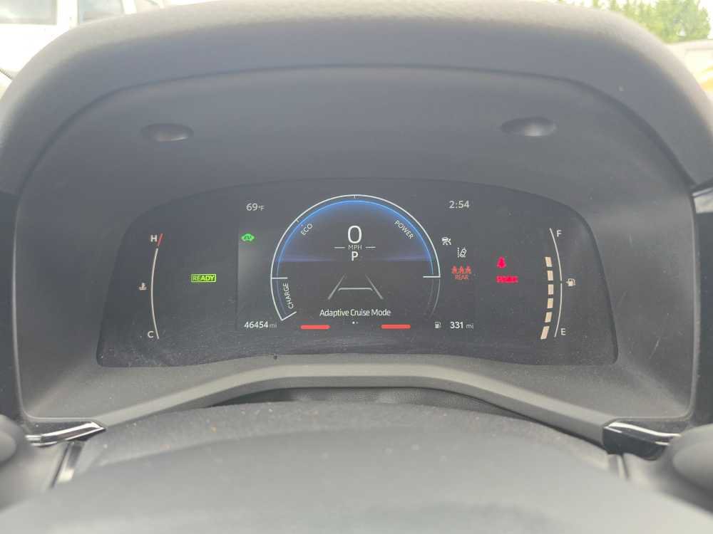 Used 2025 Toyota Camry LE FWD image 14
