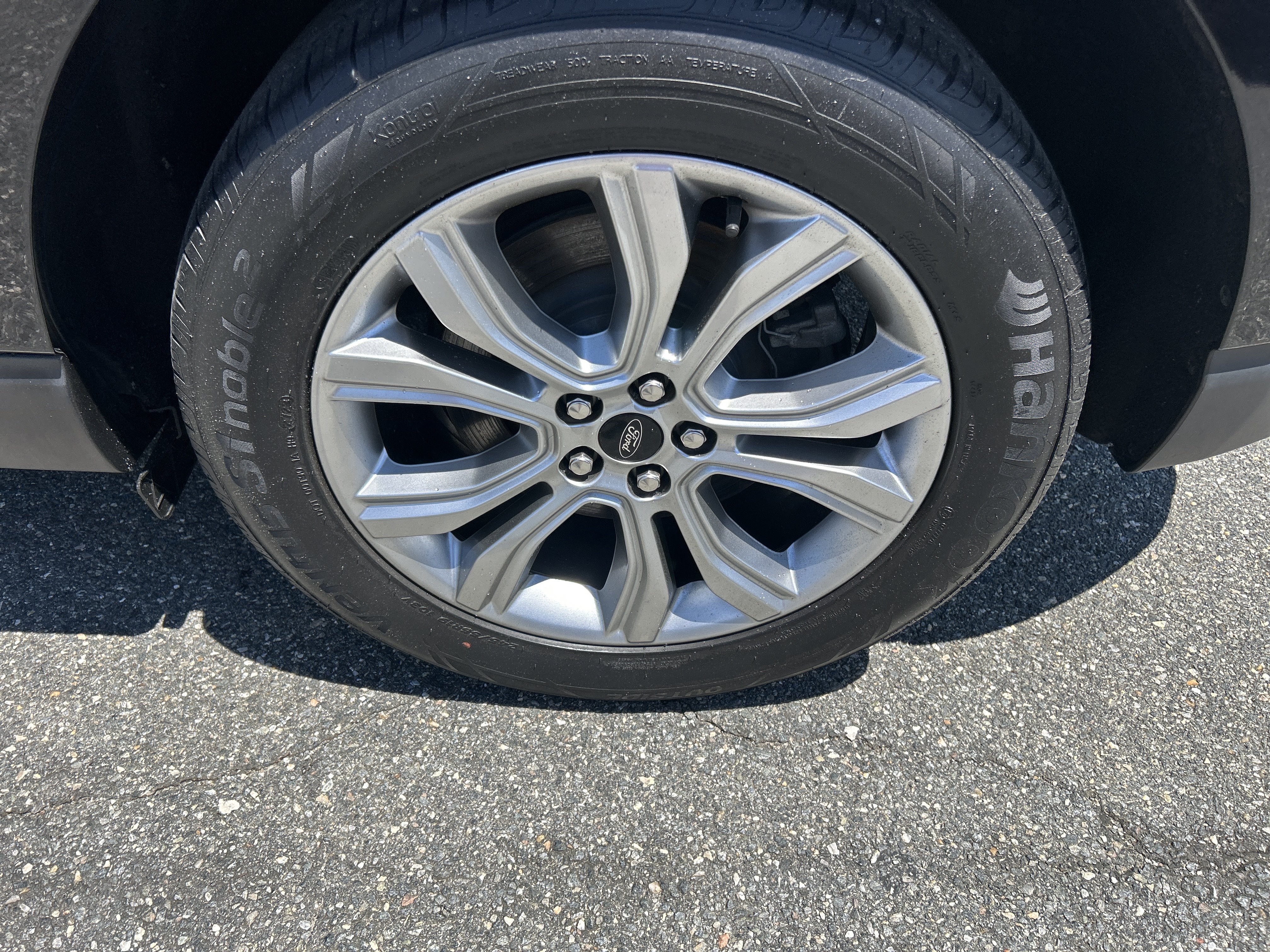 Certified 2024 Ford Edge Titanium AWD/4WD image 16