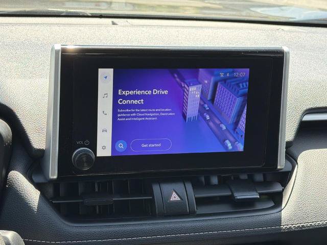 Used 2024 Toyota RAV4 XLE FWD image 15