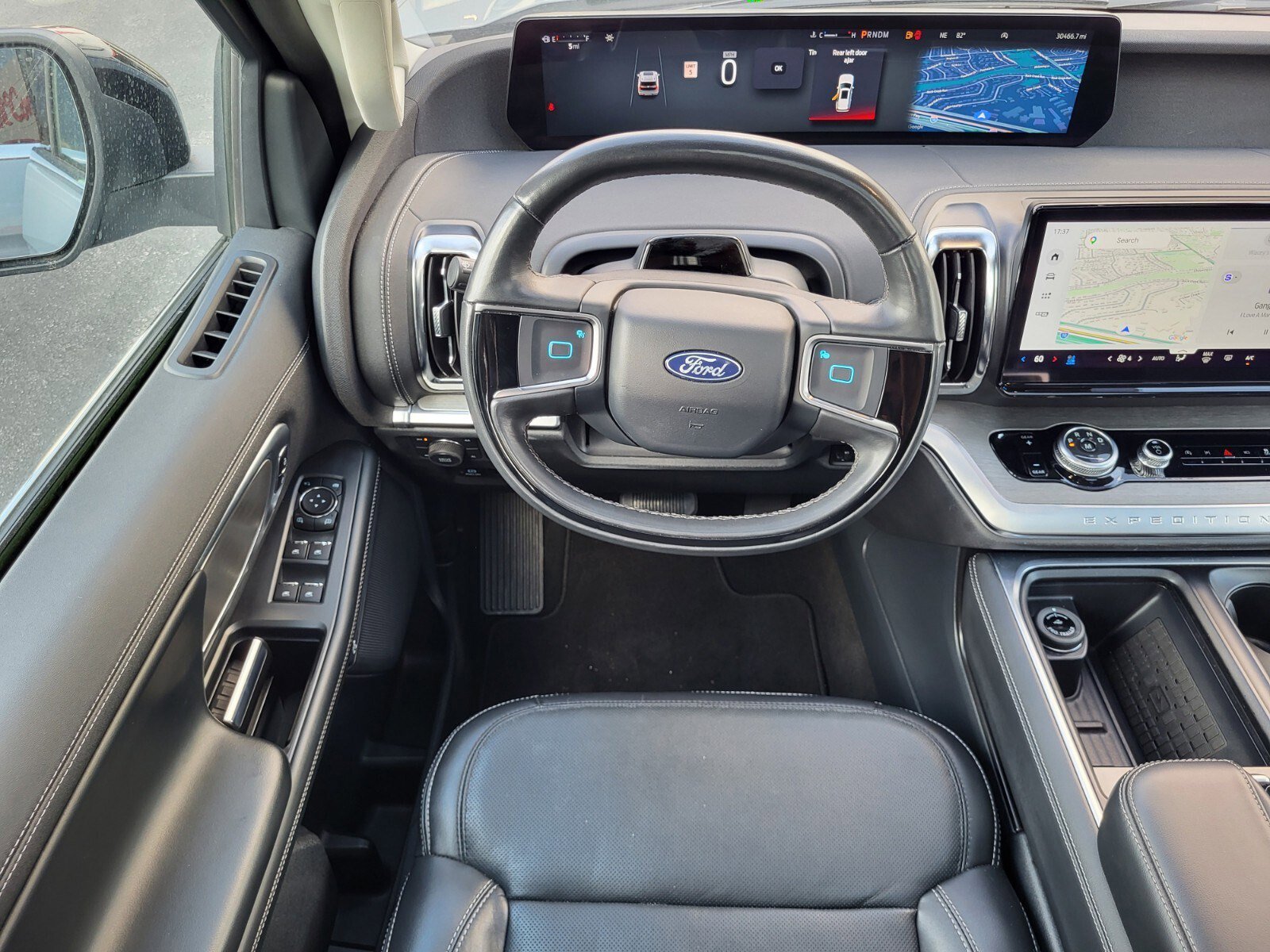 Certified 2025 Ford Expedition Max Platinum image 14