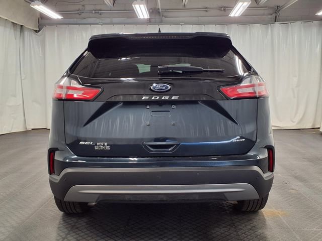 Certified 2022 Ford Edge SEL w/ Convenience Package image 3