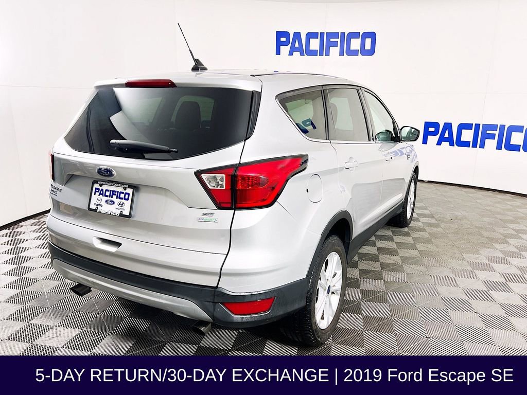 Certified 2019 Ford Escape SE image 8