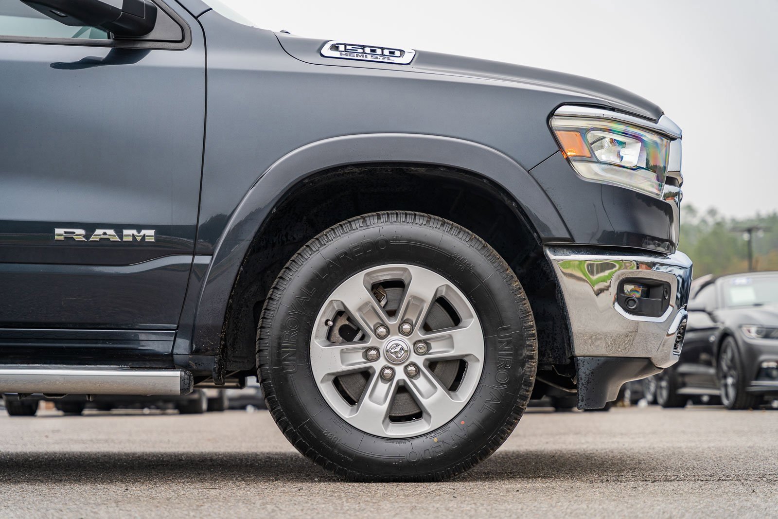 Used 2019 RAM 1500 Laramie image 10