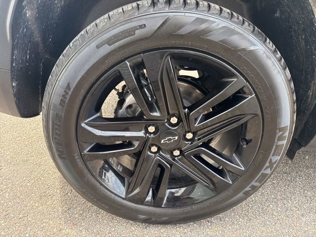 Used 2025 Chevrolet Trax ACTIV w/ Sunroof Package image 12