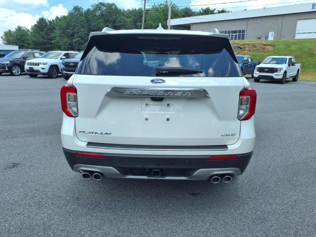 Certified 2022 Ford Explorer Platinum w/ Equipment Group 601A AWD/4WD image 3