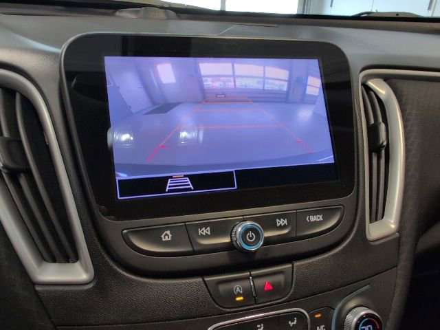 Used 2022 Chevrolet Malibu LT FWD image 21