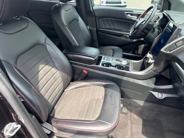 Certified 2024 Ford Edge ST-Line AWD/4WD image 11