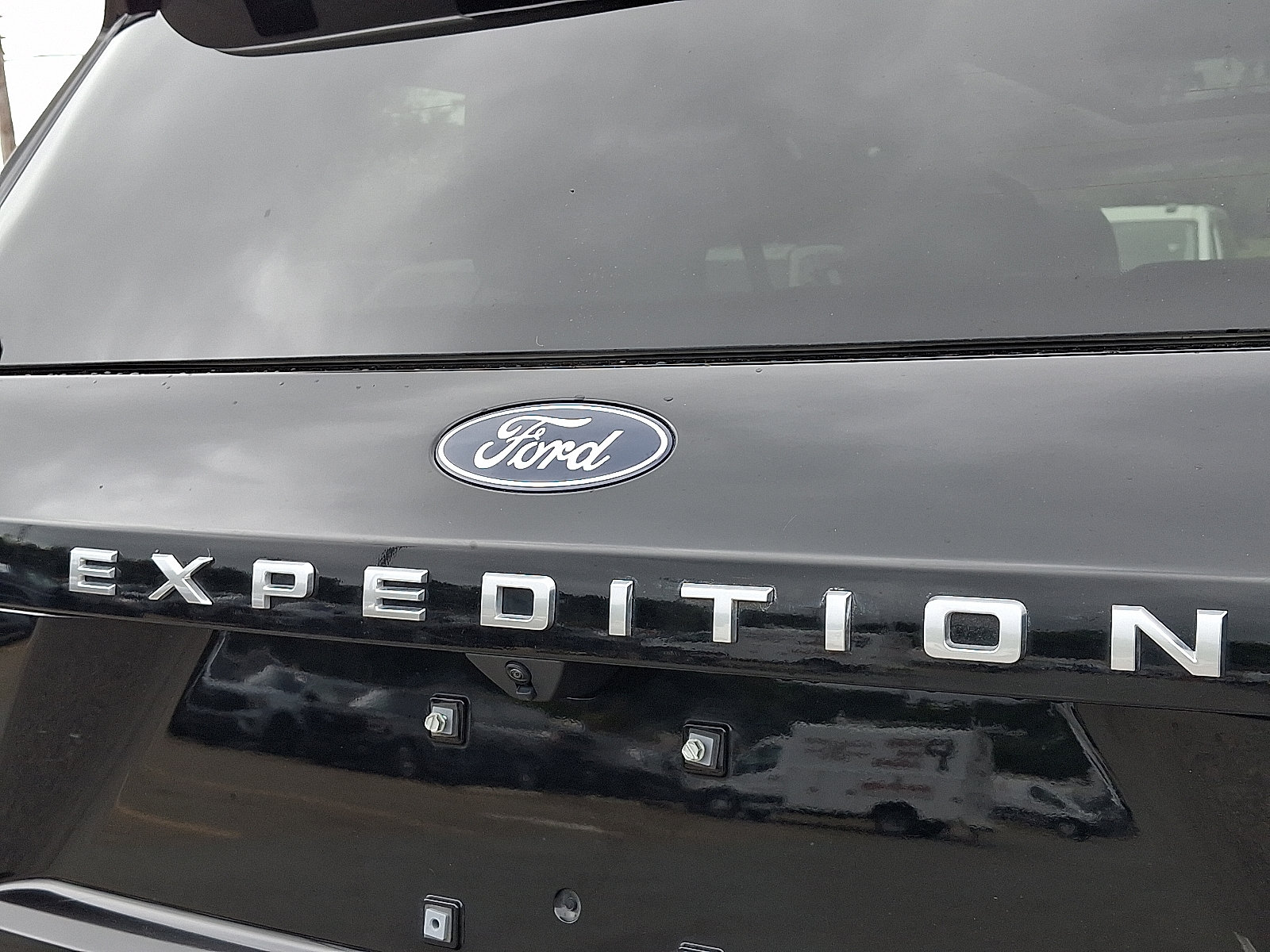 Certified 2025 Ford Expedition Active AWD/4WD image 30