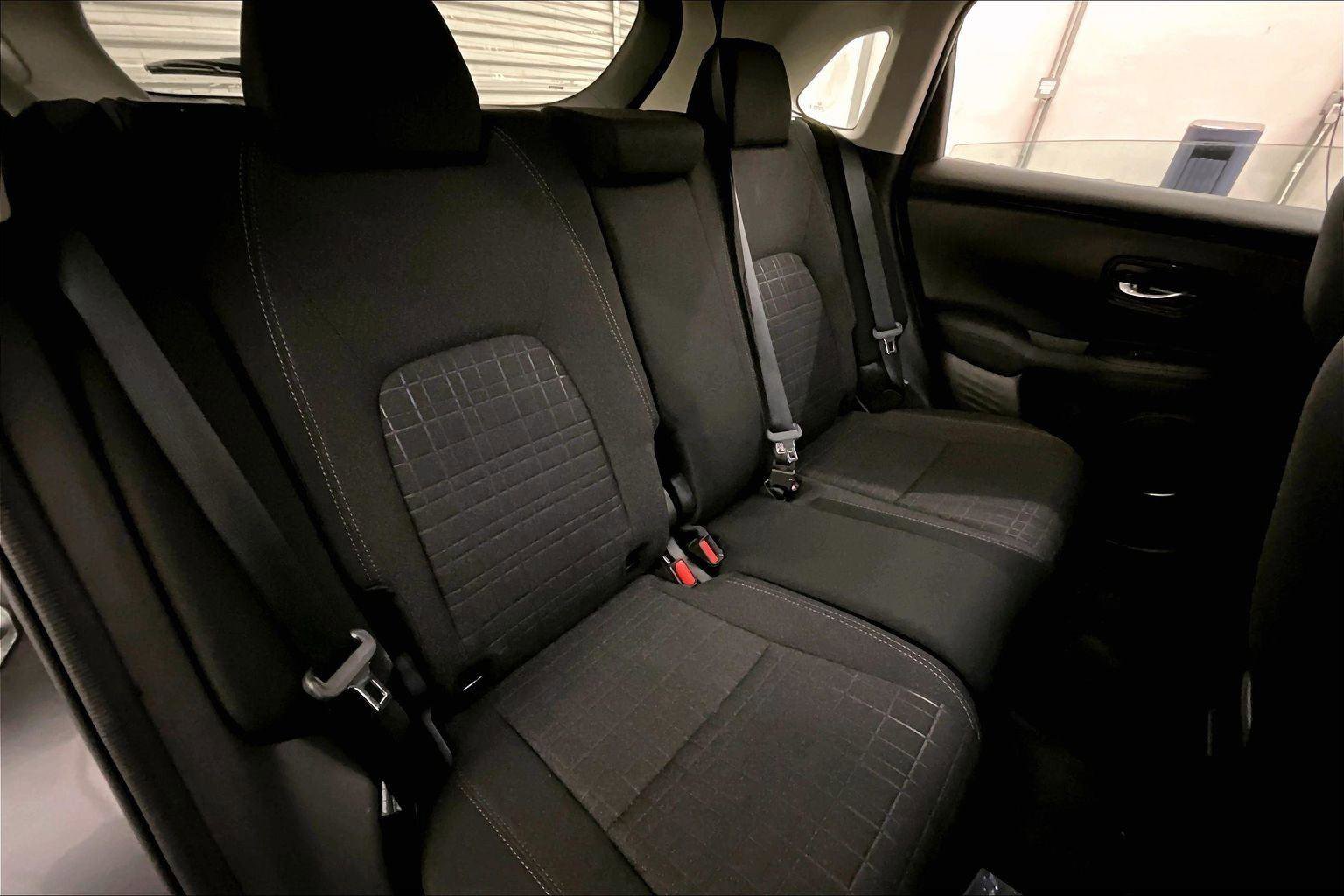 Used 2025 Honda HR-V LX image 26