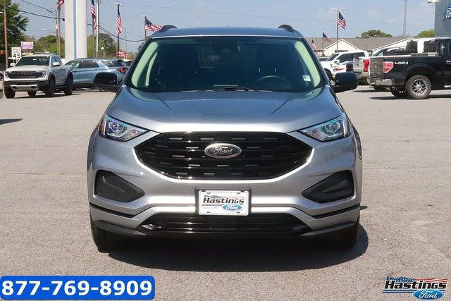 Certified 2024 Ford Edge SE w/ Black Appearance Package image 6