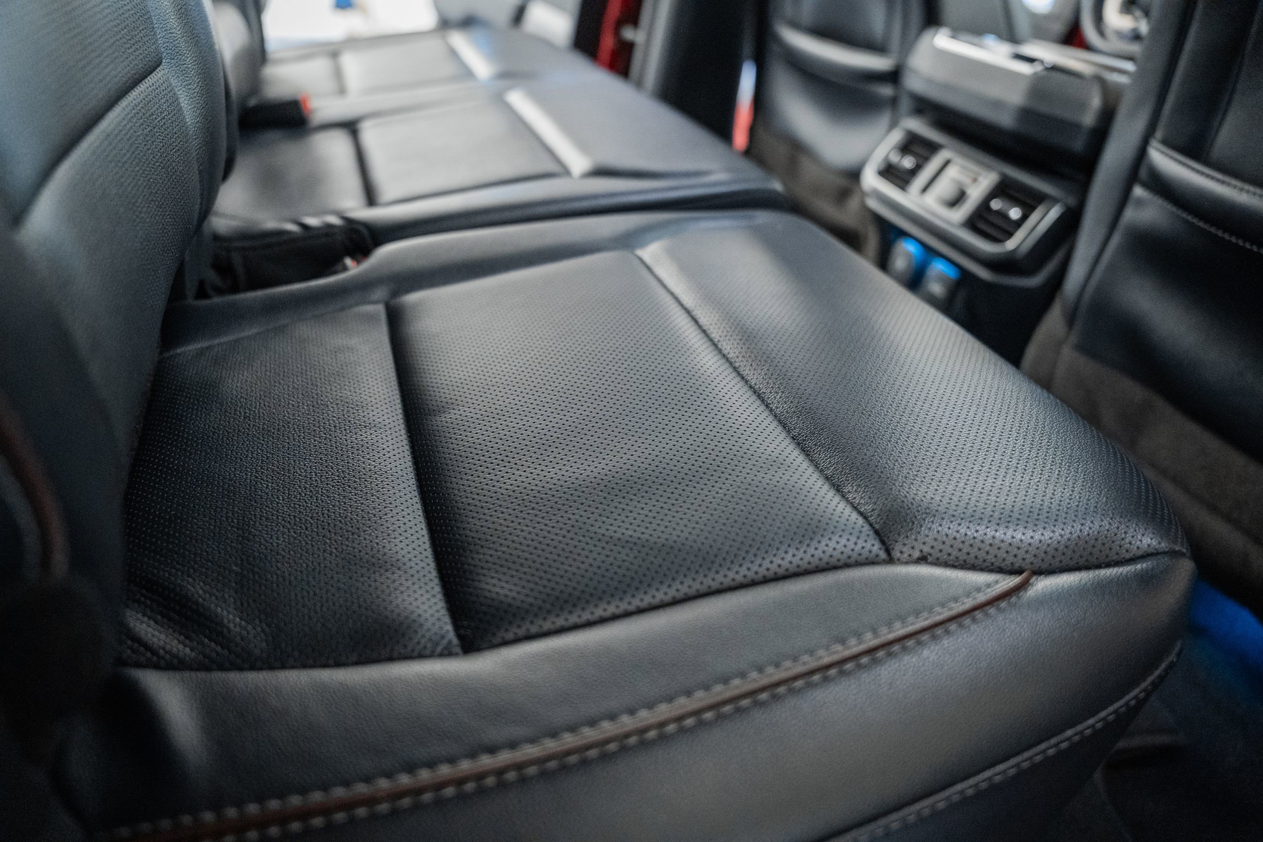 Certified 2023 Ford F150 Lariat w/ Equipment Group 502A High image 39