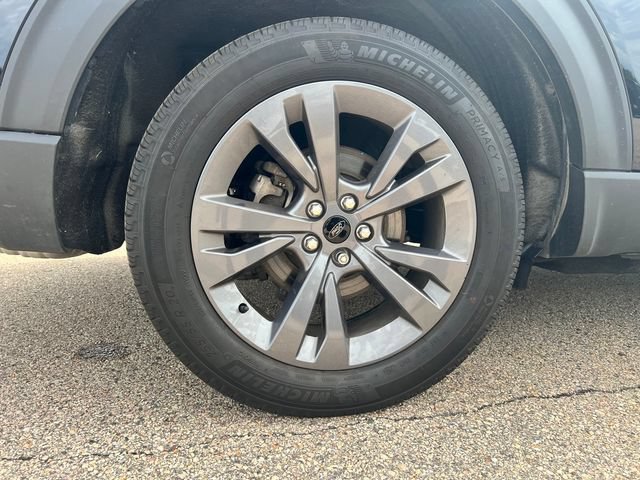 Certified 2023 Ford Explorer XLT w/ Equipment Group 202A AWD/4WD image 9