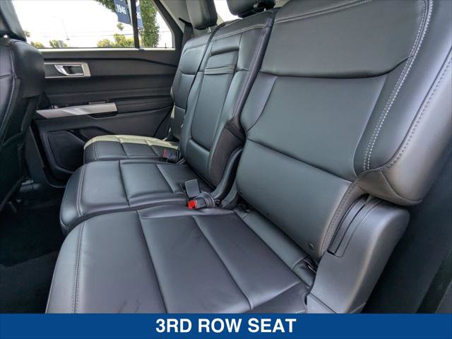 Certified 2023 Ford Explorer XLT w/ Equipment Group 202A RWD image 21