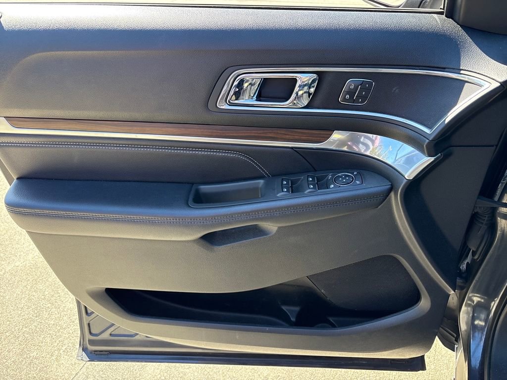 Certified 2017 Ford Explorer Limited image 15