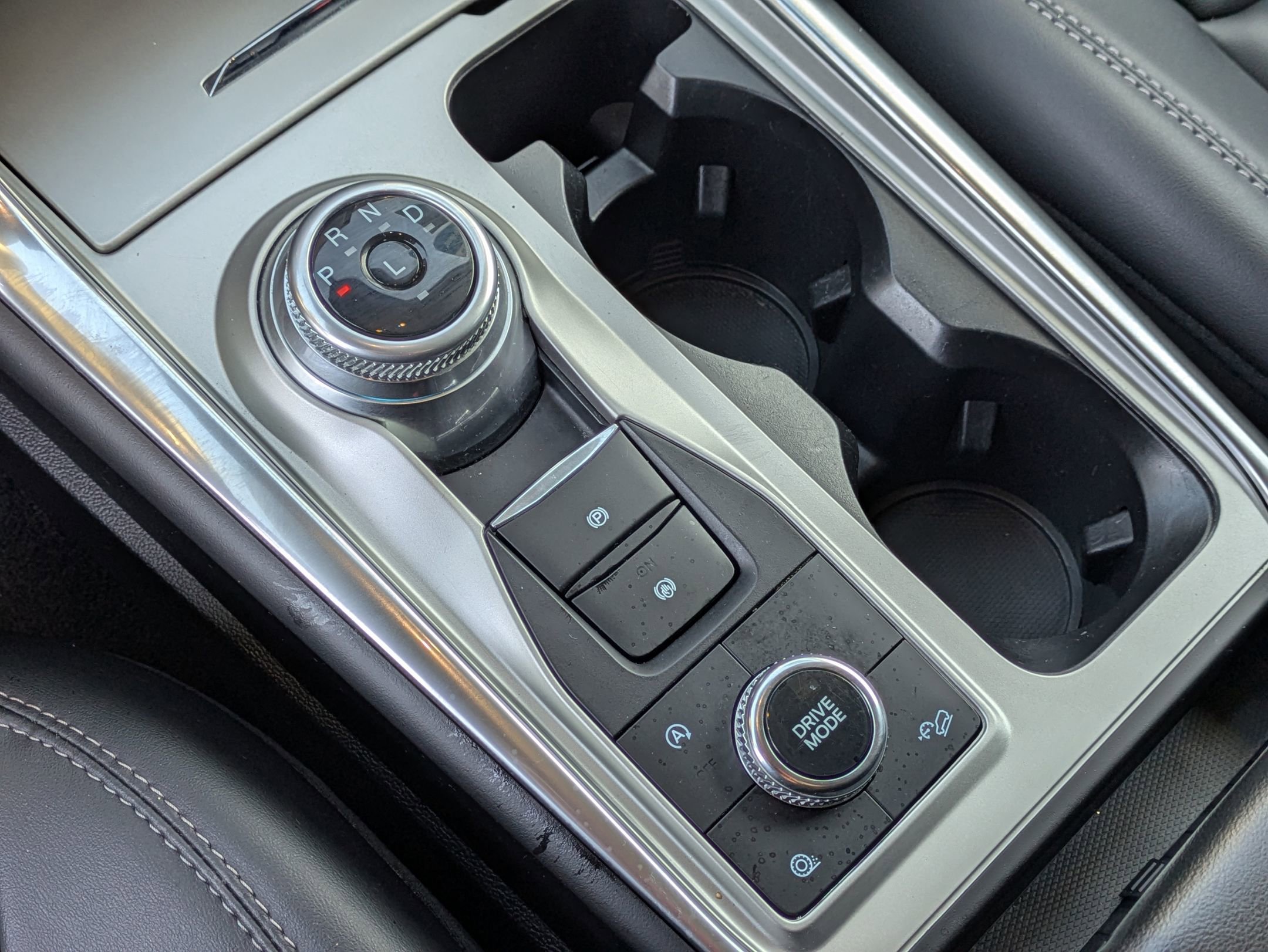 Certified 2023 Ford Explorer XLT w/ Equipment Group 202A image 26