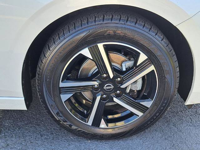 Used 2024 Nissan Sentra SV FWD image 18