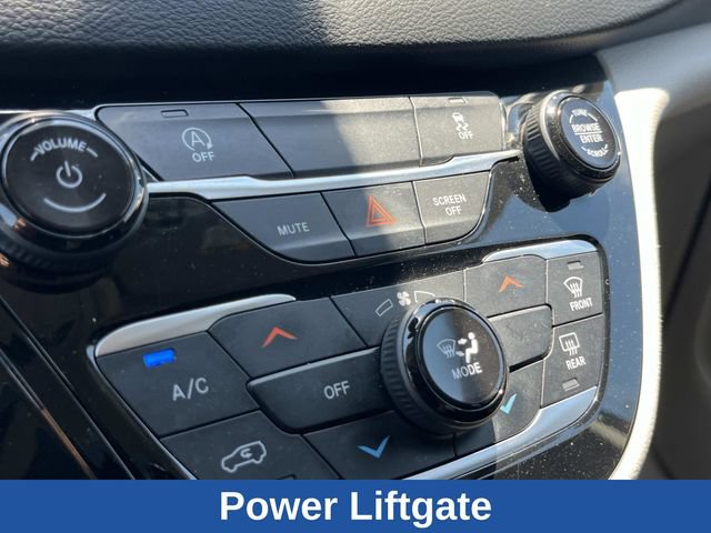 Used 2023 Chrysler Voyager LX FWD image 39