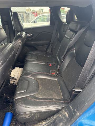 Used 2019 Jeep Cherokee Trailhawk w/ Comfort/Convenience Group image 11