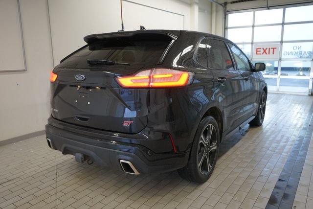 Certified 2020 Ford Edge ST w/ Cold Weather Package AWD/4WD image 15