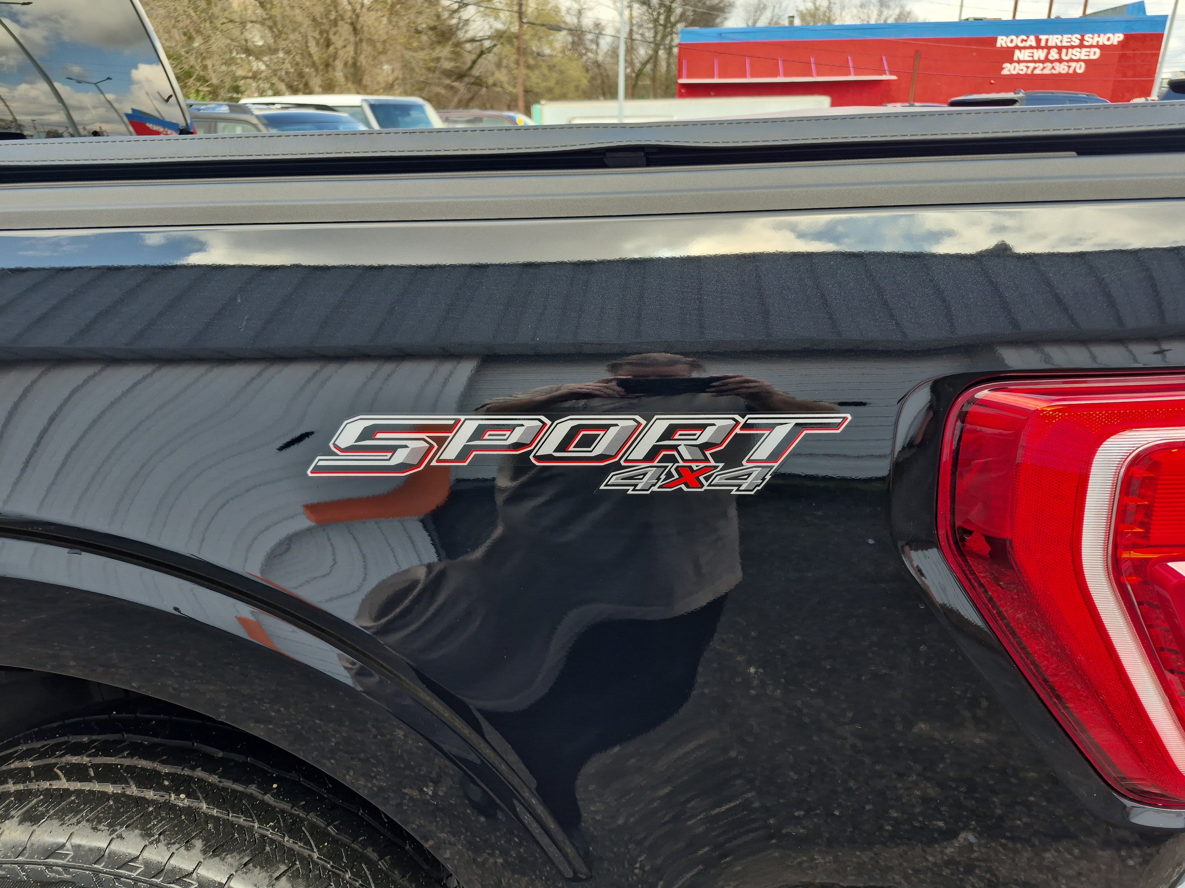 Certified 2023 Ford F150 XLT w/ Equipment Group 302A High image 10