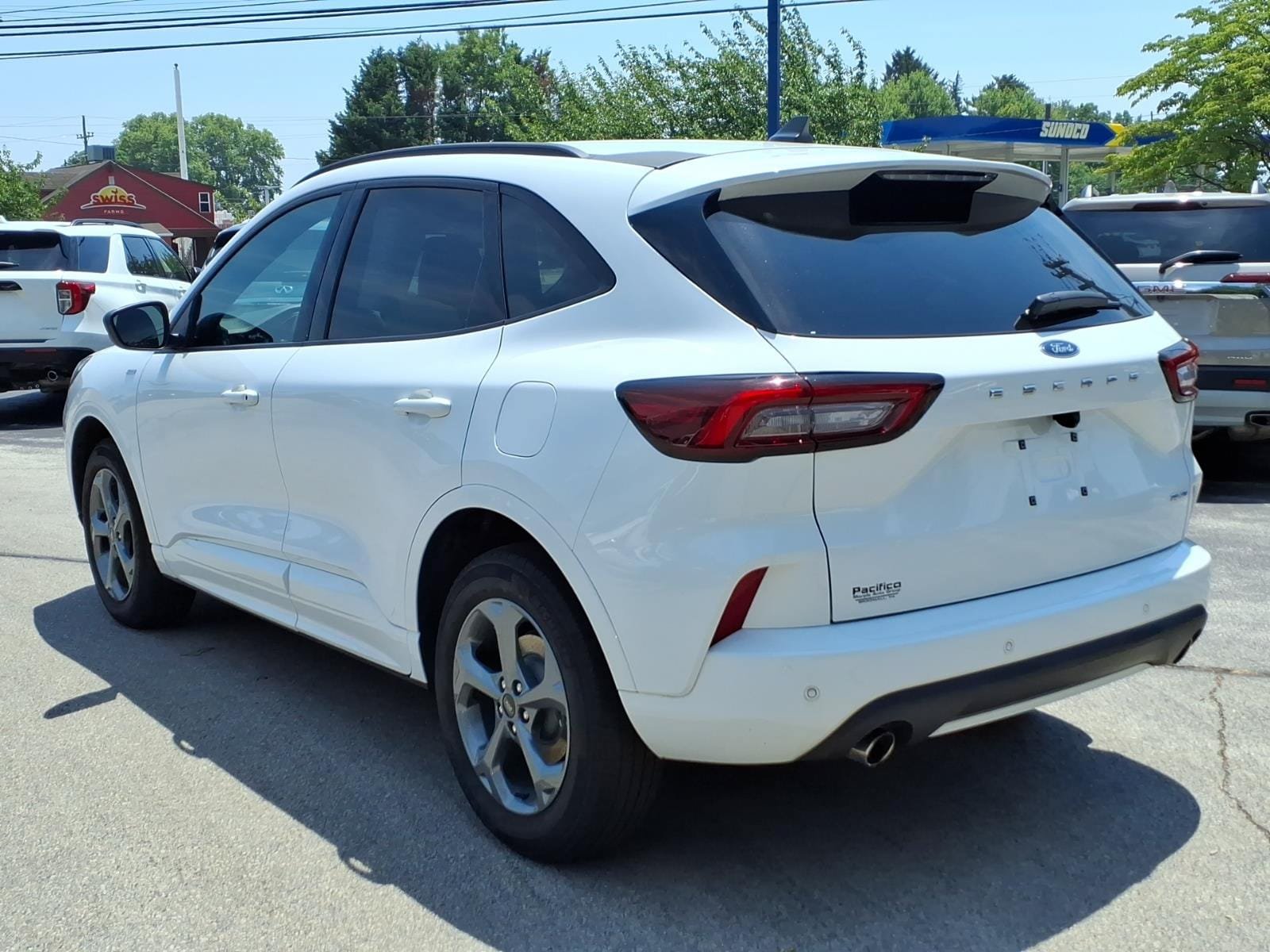 Certified 2023 Ford Escape ST-Line w/ Tech Pack #1 AWD/4WD image 6