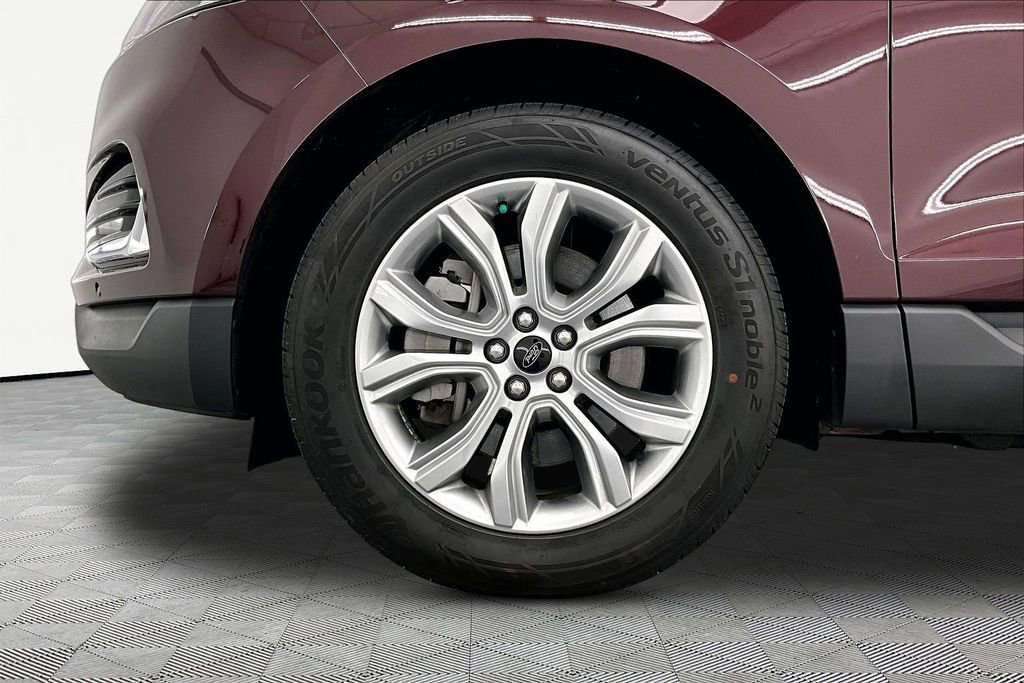 Certified 2024 Ford Edge Titanium w/ Equipment Group 301A image 11