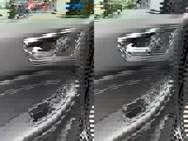 Certified 2024 Ford Edge Titanium image 11