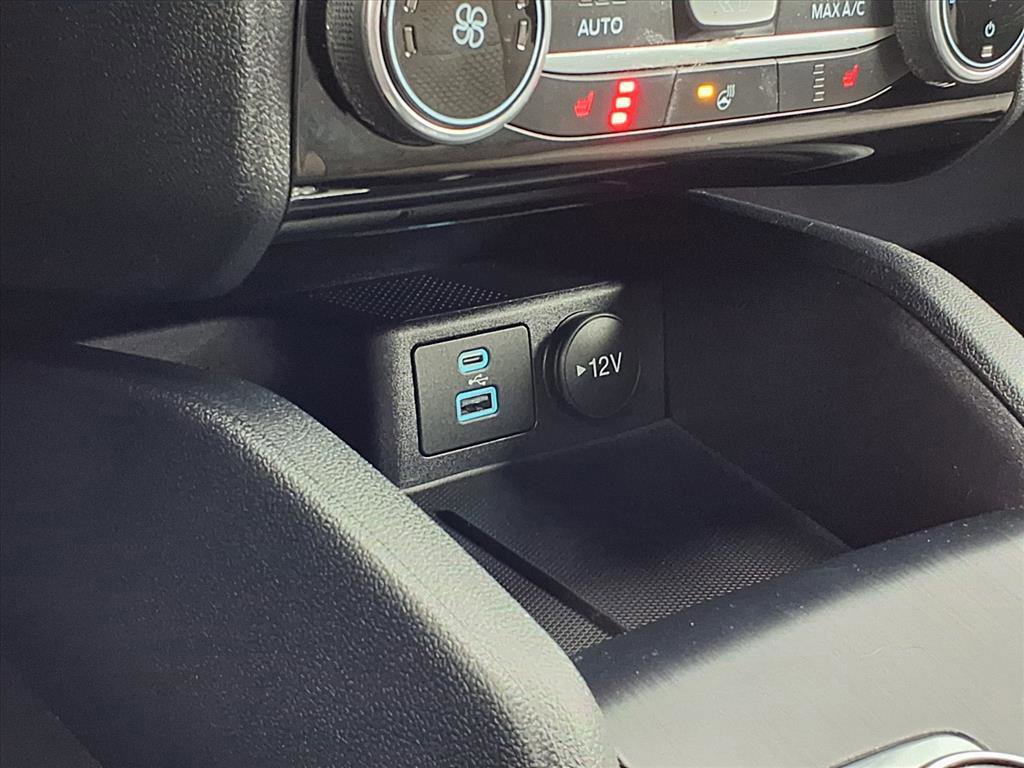 Certified 2022 Ford Escape SE w/ Cold Weather Package image 16