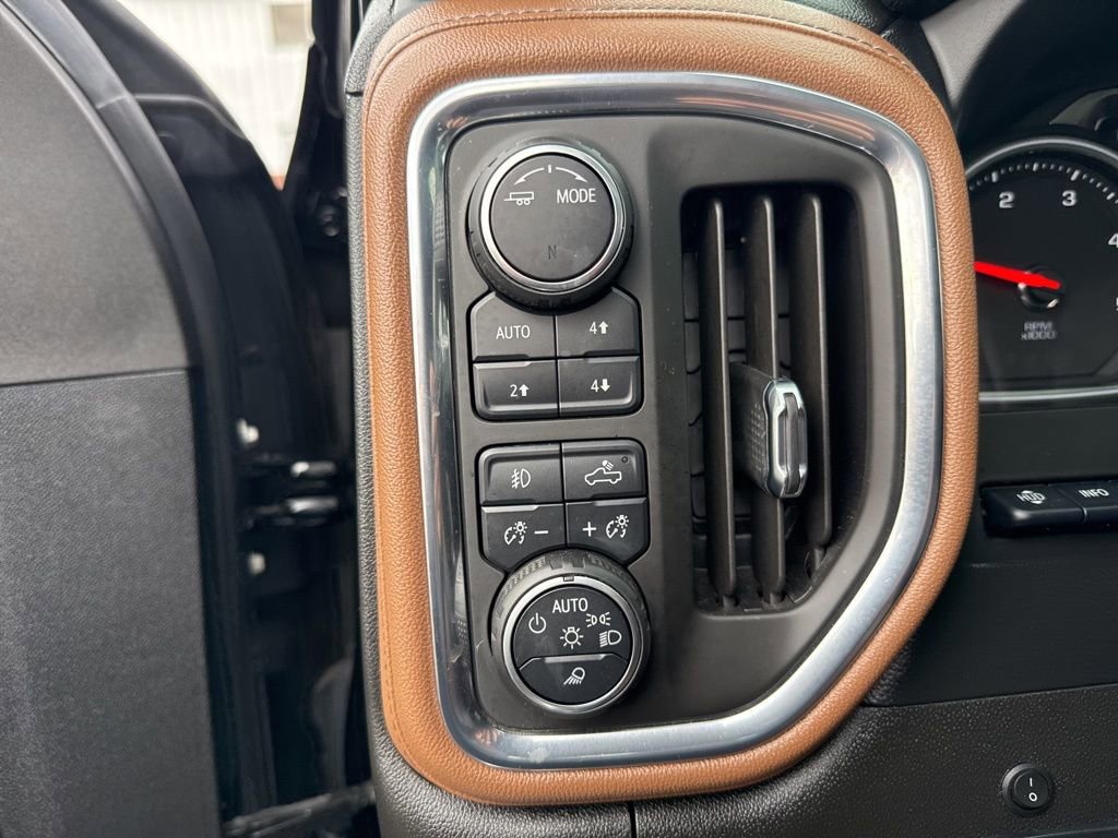 Used 2021 Chevrolet Silverado 3500 High Country w/ Z71 Off-Road Package image 21