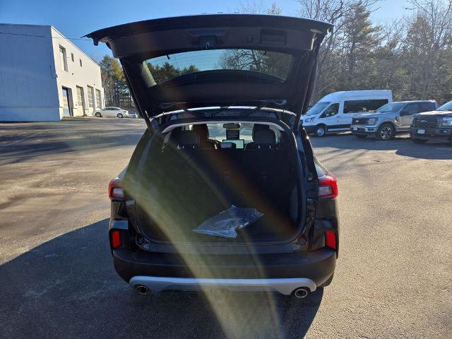 Certified 2025 Ford Escape PHEV w/ PHEV Premium Package image 11