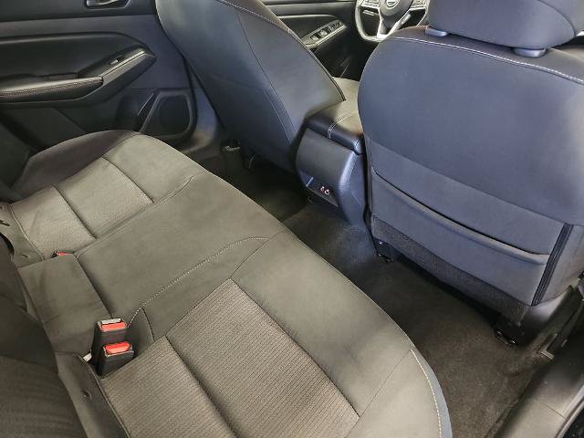 Used 2025 Nissan Altima 2.5 SV AWD/4WD image 11